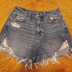 American Eagle Mom Jean Short